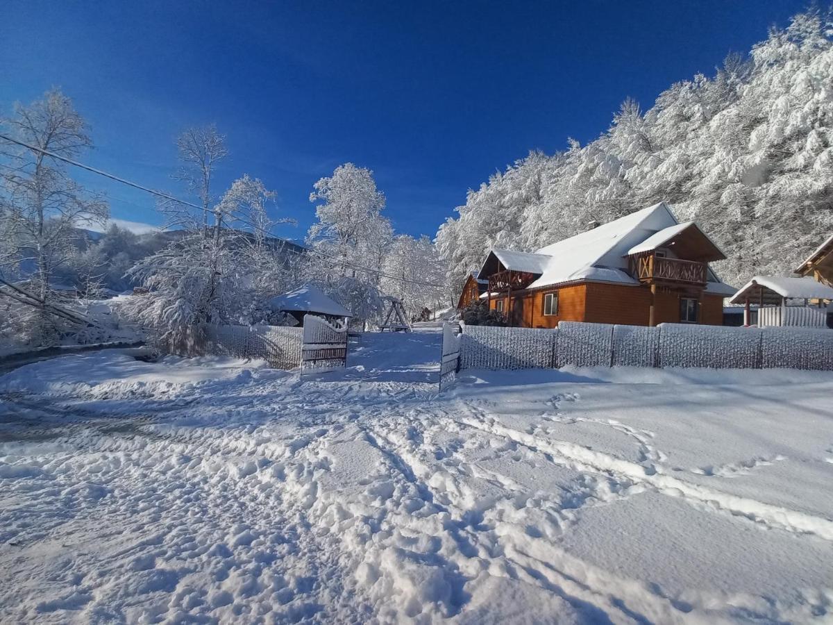 Cottage V Gorakh Izky Eksteriør billede